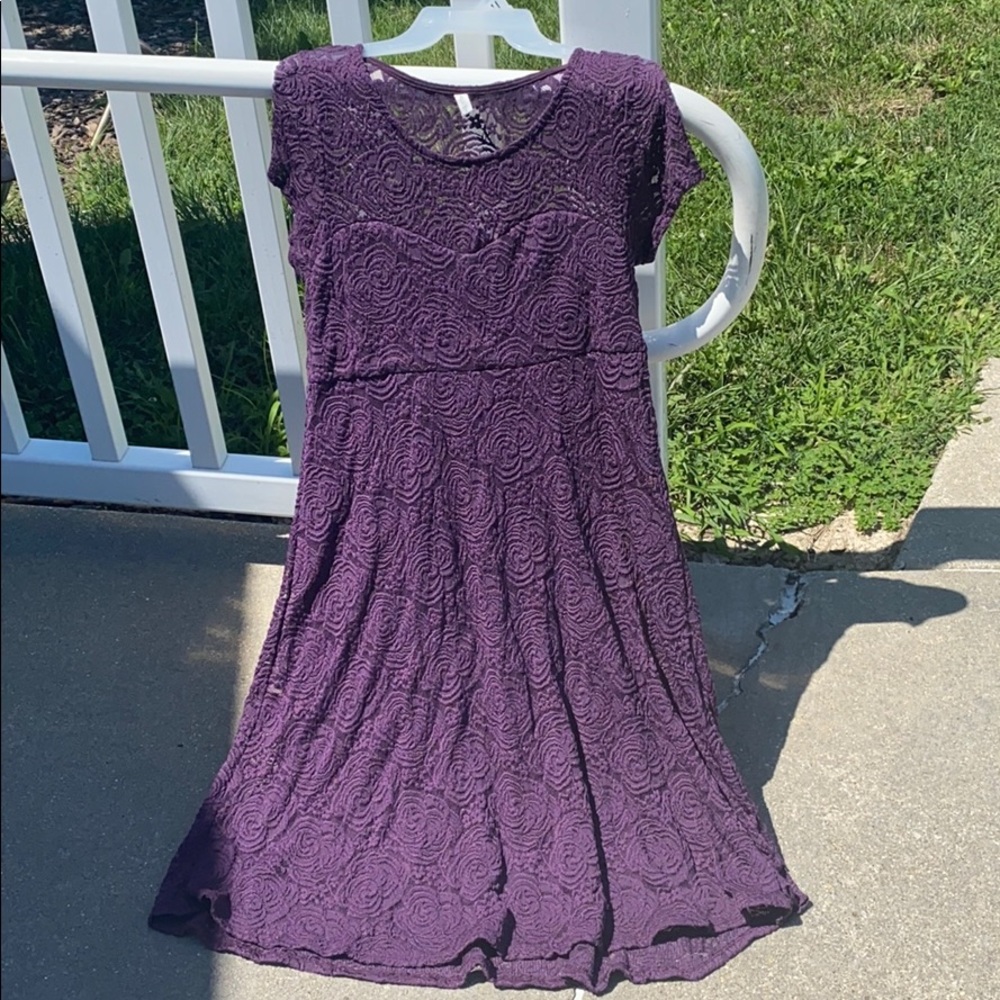 Women’s Floral purple dress by Blush. Medium.